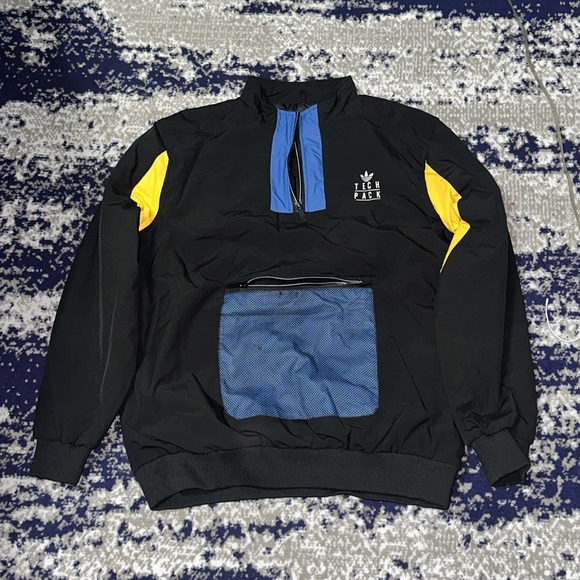 Adidas jacket - Picture 1 of 2